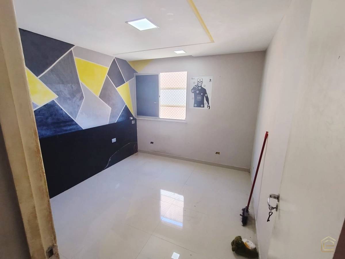 Apartamento à venda com 3 quartos, 75m² - Foto 4