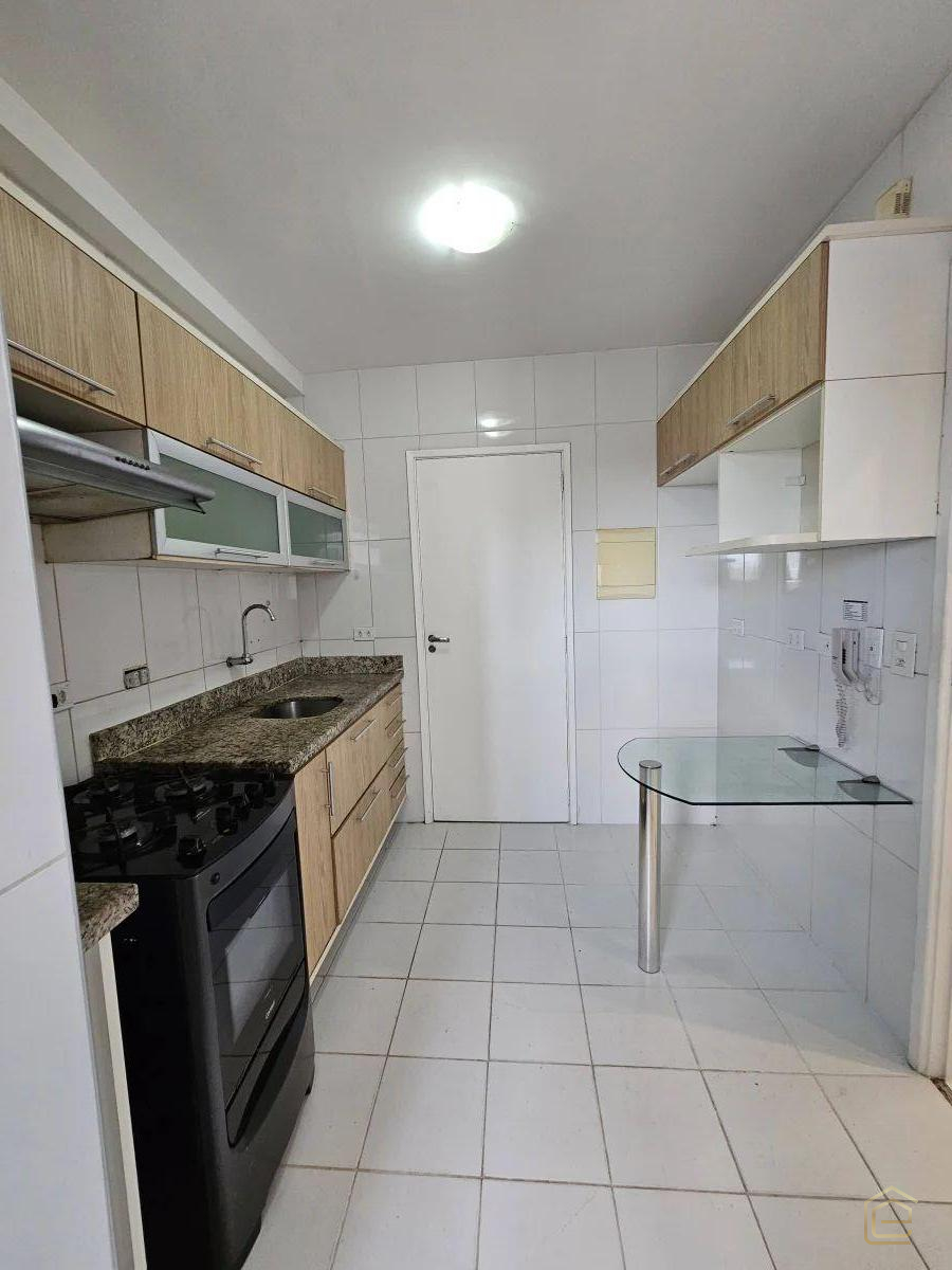 Apartamento à venda com 3 quartos, 105m² - Foto 14