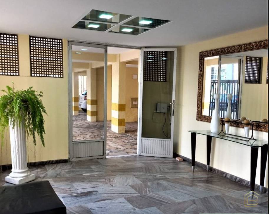 Apartamento à venda com 3 quartos, 126m² - Foto 2