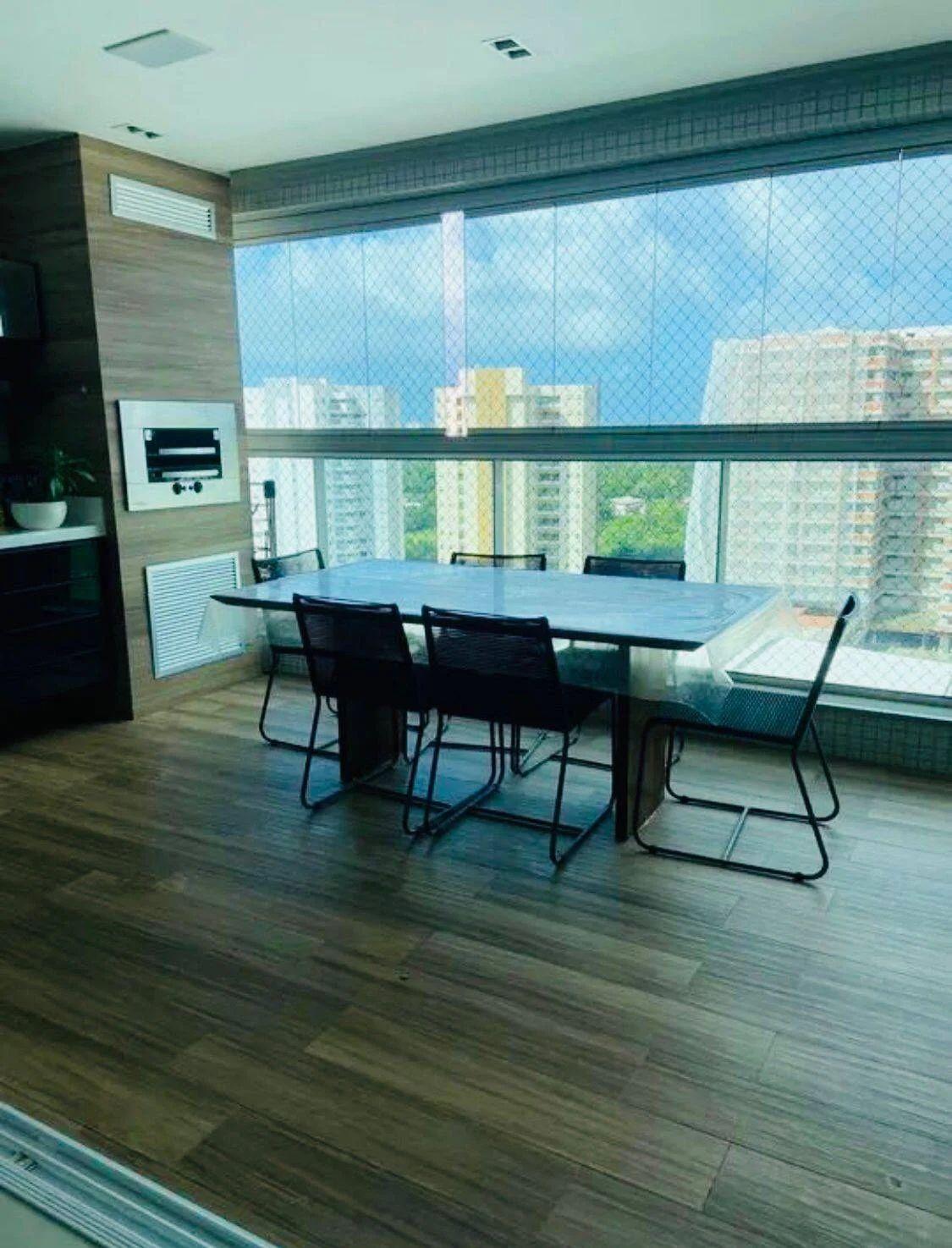 Apartamento à venda com 3 quartos, 180m² - Foto 1