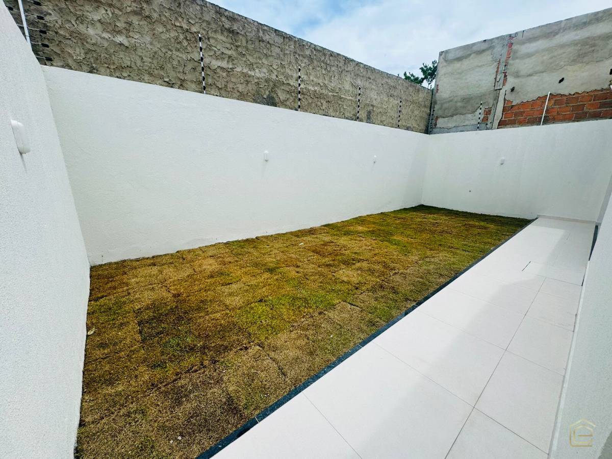 Casa à venda com 3 quartos, 250m² - Foto 8