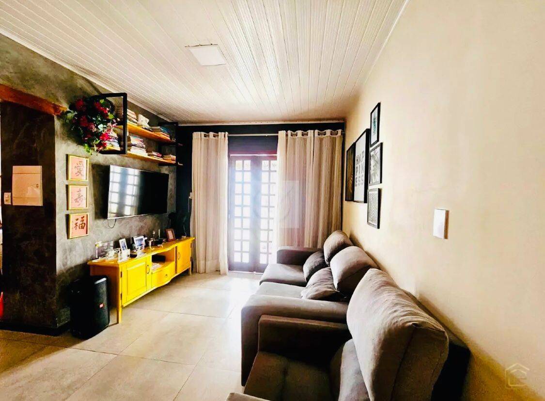 Casa à venda com 3 quartos, 250m² - Foto 5