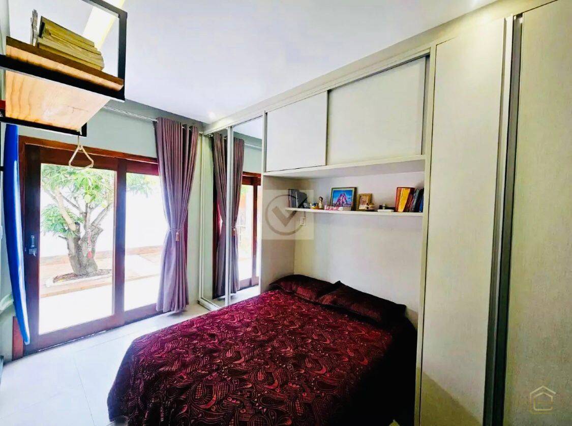 Casa à venda com 3 quartos, 250m² - Foto 9